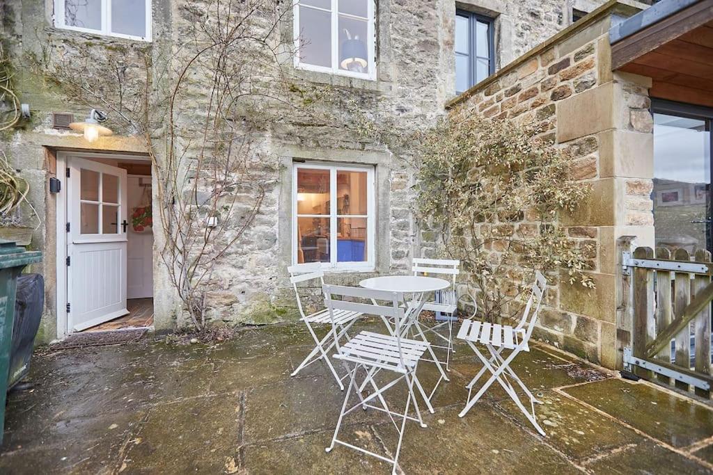 Stunning 3 Bed Yorkshire Dales Cottage Аплтривик Экстерьер фото