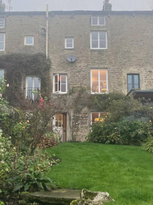 Stunning 3 Bed Yorkshire Dales Cottage Аплтривик Экстерьер фото